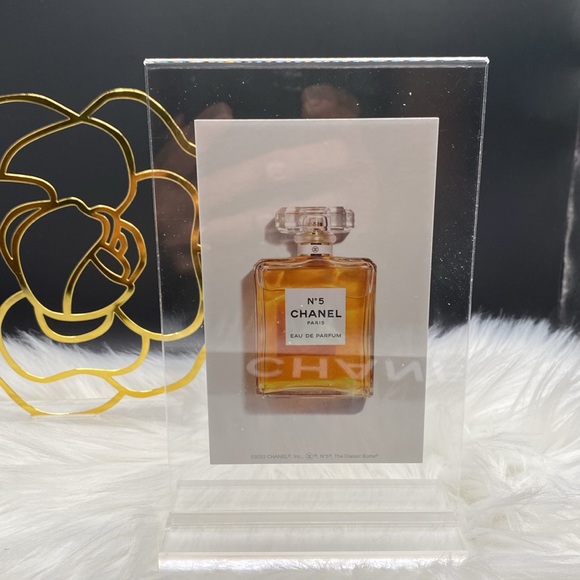 Chanel Cards Framed with stands ACRYLIC 4” x 6” Chanel # 5, # 5 L’Eau, Chance - Picture 3 of 7